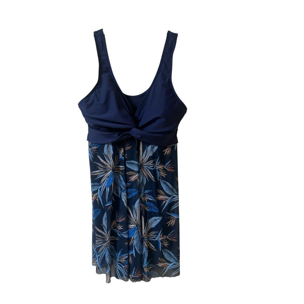 Shekini one piece swimsuit with boy shorts and over skirt sz Large